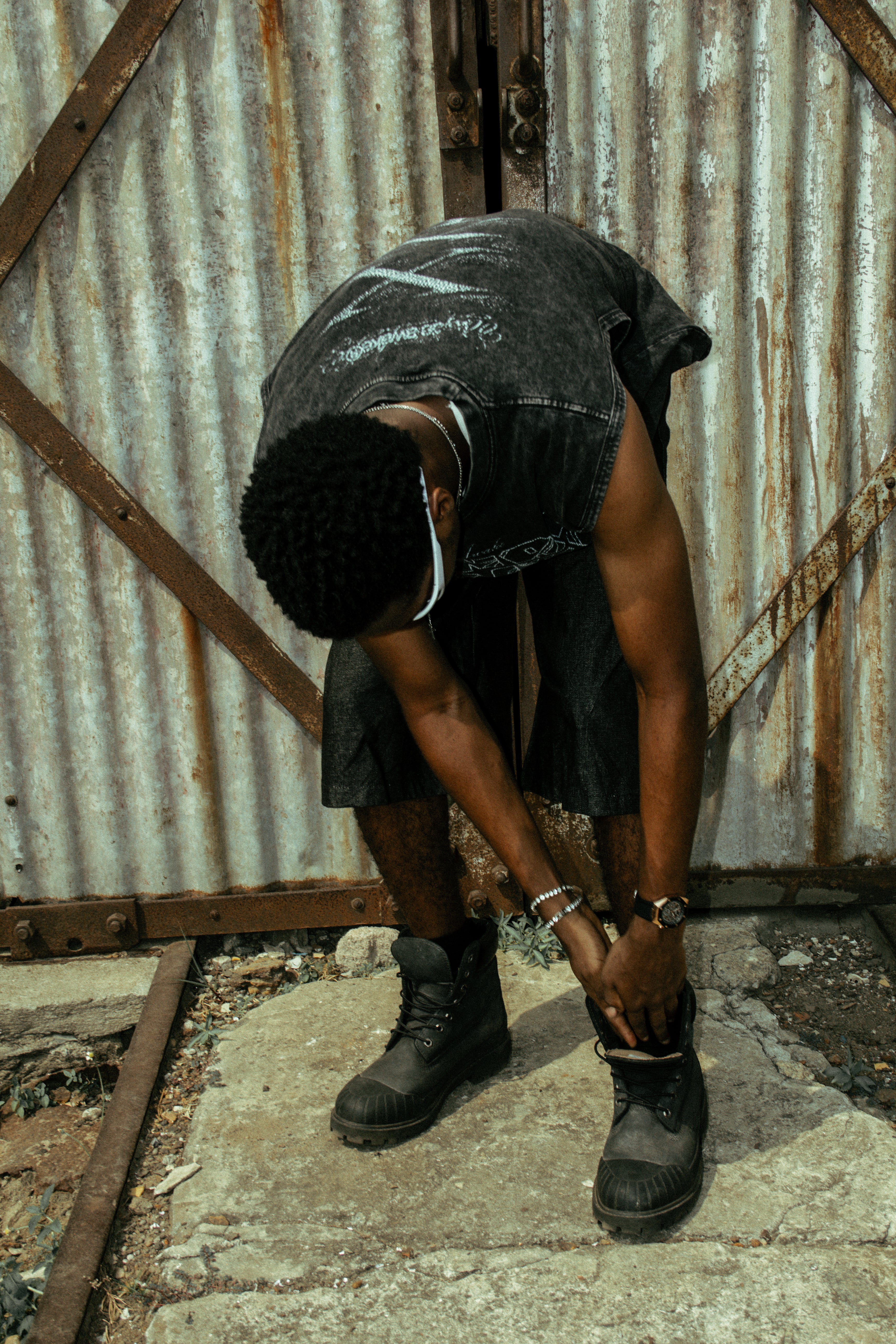 MEMBAZ ONLY SLEEVELESS